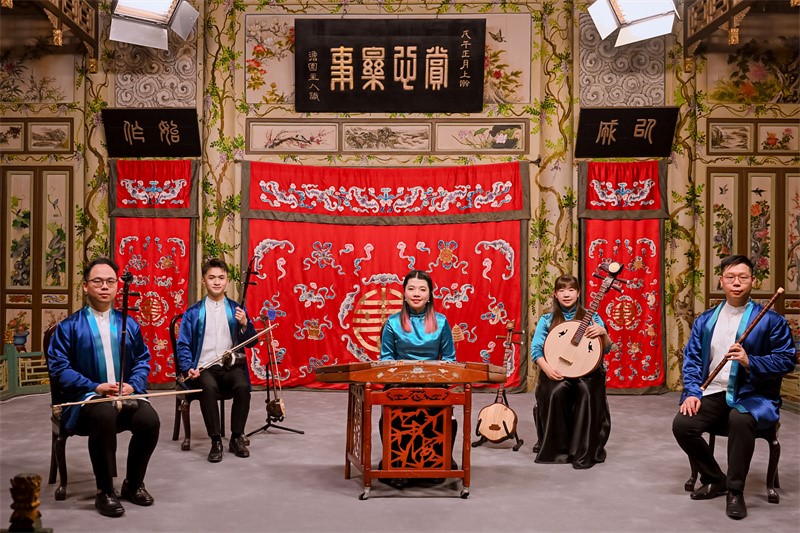 演出现场.jpg