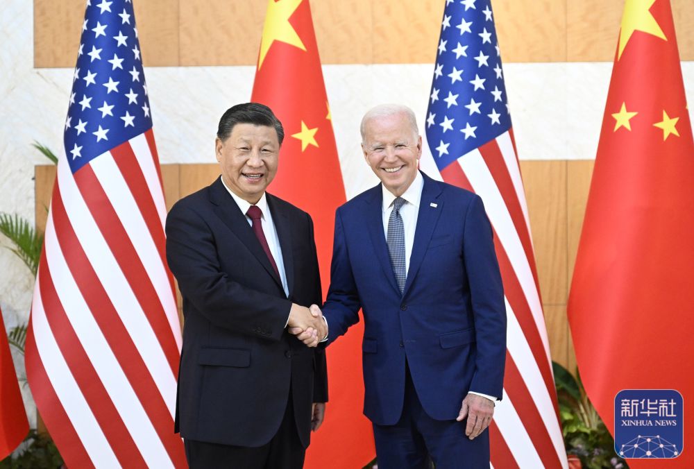 1.当地时间11月14日下午，国家主席习近平在印度尼西亚巴厘岛同美国总统拜登举行会晤。.jpg