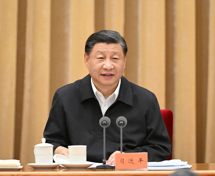 7月17日至18日，全国生态环境保护大会在北京召开。中共中央总书记、国家主席、中央军委主席习近平出席会议并发表重要讲话。新华社记者 饶爱民 摄.jpg