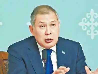 哈萨克斯坦驻华大使努雷舍夫.jpg