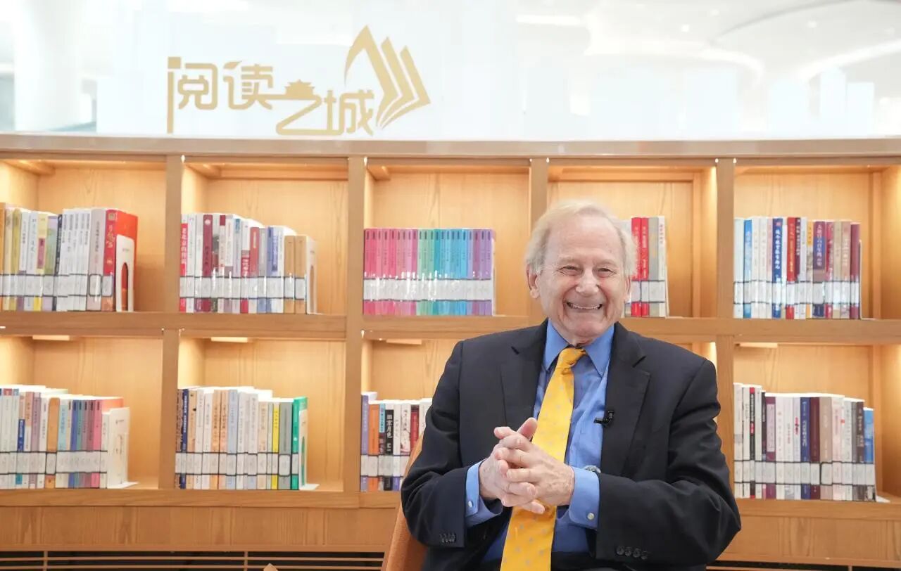 曾任基辛格助教的沃特金斯访京,希更多青少年成为传承“乒乓外交”精神的使者-正文图.jpg 曾任基辛格助教的沃特金斯访京,希更多青少年成为传承“乒乓外交”精神的使者-正文图.jpg