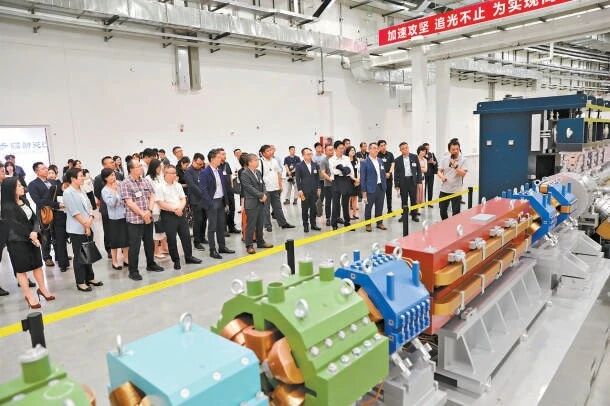 扎根北京沃土与这座城市共成长.jpg 扎根北京沃土与这座城市共成长.jpg